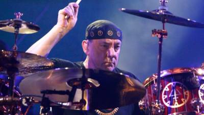 Muere Neil Peart, legendario batería de Rush.