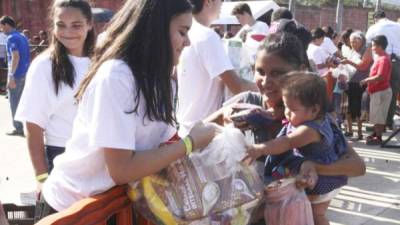 Cientos de familias que habitan en zonas vulnerables serán beneficiadas con las canastas de la esperanza.