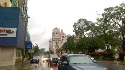 El clima fresco se registra en las zonas norte, centro y occidente del país.