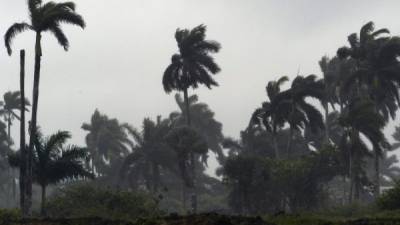 La República Dominicana se prepara para enfrentar a partir del jueves los efectos del huracán. EFE/Archivo