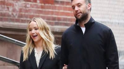 Se rumora que Jennifer Lawrence ya se casó por lo civil hace unas semanas.