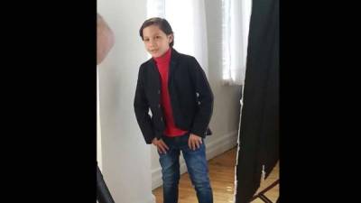 El niño hondureño grabó unas escenas en la serie 'La ley y el orden', ahora participa en el show 'Pequeños Gigantes' de Univision.