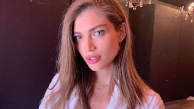 Nacida en una aldea de pescadores del estado brasileño de Ceará, hoy la modelo brasileña Valentina Sampaio (22) creció para 'rompe barreras' en el mundo de la moda al ser la primera modelo trans de Victoria's Secret.'Es una gran victoria para todas nosotras', dijo en entrevista con EFE.