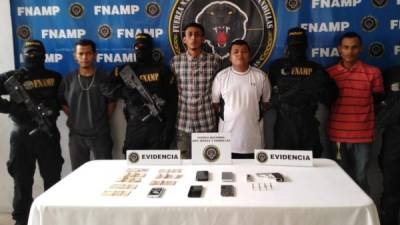 Los detenidos fueron presentados en las instalaciones de la FNAMP en San Pedro Sula.