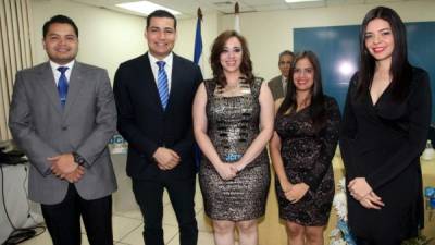 Luis Colindres, Luis Flores, Alejandra Elvir, Nicole Girón y Pamela Chávez.