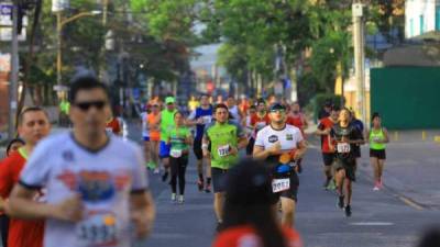 Miles de corredores se han dado cita este domingo para participar en la 43 Maratón Internacional de Diario LA PRENSA.