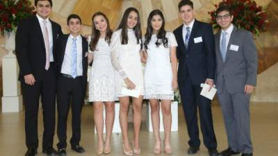 Pedro Larach, Fernanda López, Gabriela Sikaffy, Flor Figueroa, Francisco Rivera y Rodrigo Panayotti.