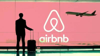 Airbnb cae ante el coronavirus y despide al 25% de su plantilla.