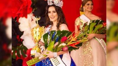Entre las 13 finalistas fue Dayana Sabillón, Miss Siguatepeque, quien se coronó como la ganadora del certamen de belleza celebrado eseste sábado en la ciudad de La Ceiba, Honduras.