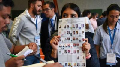 Jornada. Más de ocho millones de guatemaltecos estaban convocados a las urnas para elegir al sucesor de Morales. AFP