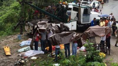 Al menos 14 personas murieron y 40 salieron heridas en un accidente en el municipio de San Juan de Opoa.