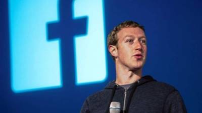 Zuckerberg se disculpó el miércoles mediante un texto publicado en Facebook por los 'errores'. Foto: archivo