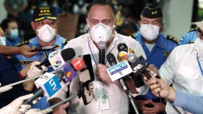 Armando Calidonio, alcalde de San Pedro Sula, brindó una conferencia de prensa este lunes.