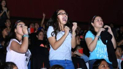 Las chicas disfrutaron del concierto de principio a fin.