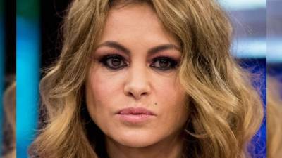 Paulina Rubio se enfrenta a la polémica por su fallo en una prueba de uso de drogas.