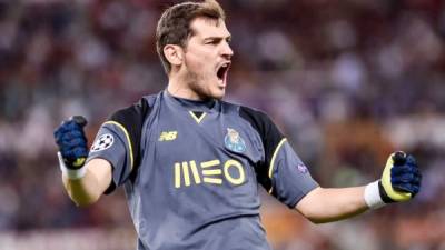 Iker Casillas no ha comunicado oficialmente al Porto su decisión de retirarse o no.