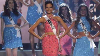 Miss Jamaica brilló en el escenario del Miss Universo.