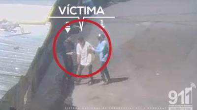 En el video se muestra cuando los supuestos delincuentes interceptan a la víctima que luego fue encontrada muerta.