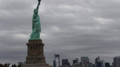 Vista general de la Estatua de la Libertad en Nueva York (EE.UU.).