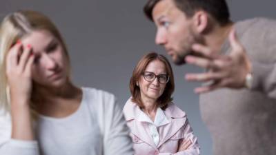 'Recuérdenle que es una invitada en su casa', le aconseja la Doctora Corazón. (Foto dramatizada)