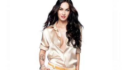 Megan Fox es toda una Tauro, le gustan los looks juveniles y seductores con toques elegantes.