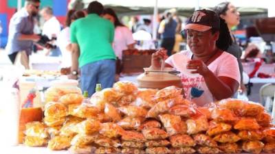 Con un bono se pretende oxigenar la economía crítica de muchos emprendedores.