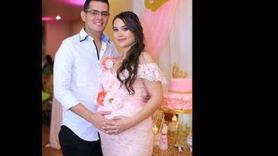 Leonel y Gennye Ayala están listos para ser padres en pocos días.