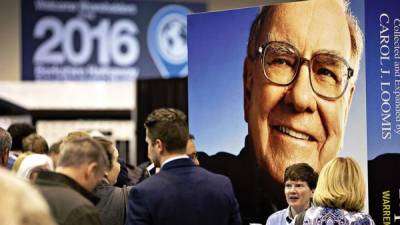 Warren Buffett dijo que uno de los gestores de Berkshire Hathaway eligió Apple.