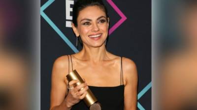 Mila Kunis, actriz de la película ganadora 'The Spy Who Dumped Me'. AFP