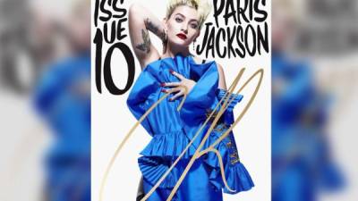 En CR Fashion Book, Paris luce como Madonna de los 80.