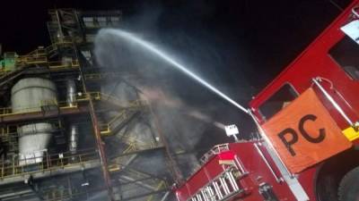 A eso de las 3:00 am de este jueves terminó los trabajos el Cuerpo de Bomberos.