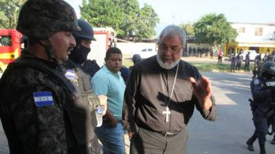 La intervención de Monseñor Rómulo Emiliani logró controlar la situación en Centro Penal Sampedrano.