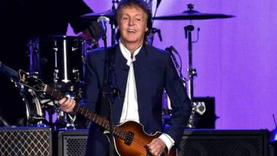 En una entrevista radial este fin de semana, McCartney dijo que esta 'en medio' de un nuevo álbum, el primero desde 2013.