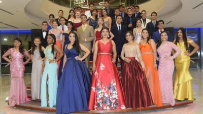 Numerosa y elegante, así fue la clase 2017 que entregó a la sociedad la escuela Villas del Campo.