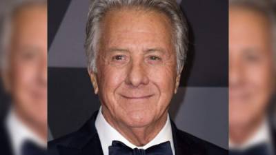 Dustin Hoffman fue denunciado este jueves por cinco mujeres. La nuevas acusaciones se unen a las de Kathryn Rossetter, Anna Graham Hunter y Wendy Riss Gatsiounis.// Foto AFP.