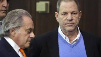 Ben Brafman (i) anunció que no seguirá siendo abogado de Harvey Weinstein.