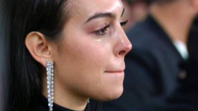 Georgina Rodríguez se mostró feliz y orgullosa del padre de su hija, tanto que no pudo contener las lágrimas.