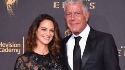 La actriz Asia Argento y el chef Anthony Bourdain.