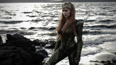 Amber Heard como la reina de Atlantis.