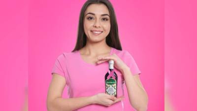 El consumo de aceite de oliva extra virgen, dentro de una dieta equilibrada, le ayudará a contrarrestar la formación de células cancerosas.