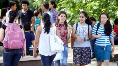 Estudiantes de Unah-vs en clases del primero período académico.