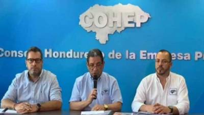 Foto de archivo de la junta directiva del Cohep.