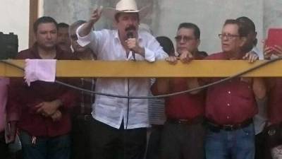 Manuel Zelaya estuvo ayer en La Ceiba.