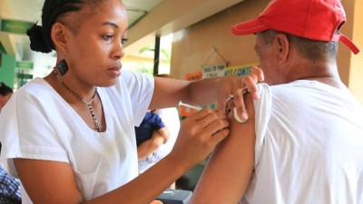 Todavía están vacunando contra la influenza.