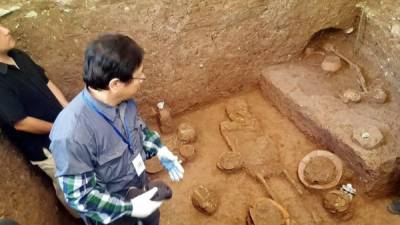 Lo encontrado en las tumbas contiene los esqueletos de ancestros mayas.