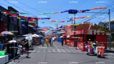 Los ceibeños y turistas esperan terminar por todo lo alto su fiesta este sábado.