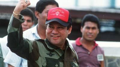 Noriega fue un temido dictador panameño, agente de la CIA, que cayó en desgracia después de ser acusado de narcotráfico y derrocado por una invasión de Estados Unidos. AFP.