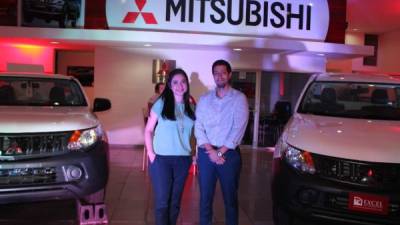Gabriela Avellán y Dyego Reyes mostraron la línea de trabajo de Mitsubishi.