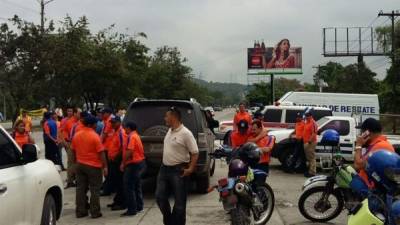 Personal de Conaprem se ha desplazados en las distintas carreteras para apoyar a los veraneantes en cualquier emergencia.