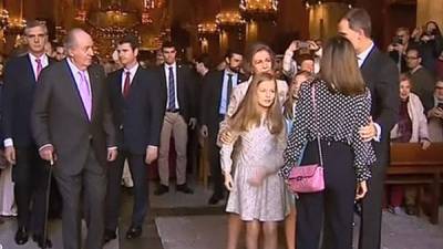 El polémico encontronazo entre la reina de España y doña Sofía ha sido viral.// Foto redes.